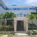 Bb Salinas Hotel