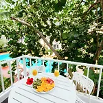 Hotel Fiesta Deluxe