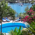 Mango Beach Inn