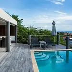 Villa Dorada