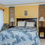 Sea Shell Beach Studio