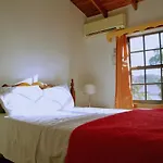 Tropical Breeze Vacation Home And Apartments