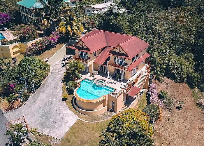 La Jolie - Luxury Ocean View Villa