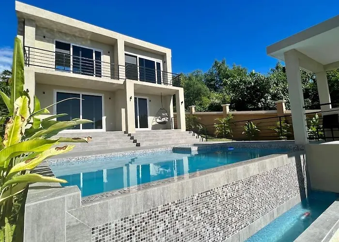 The Indianna ~ Luxury Pool & Spa