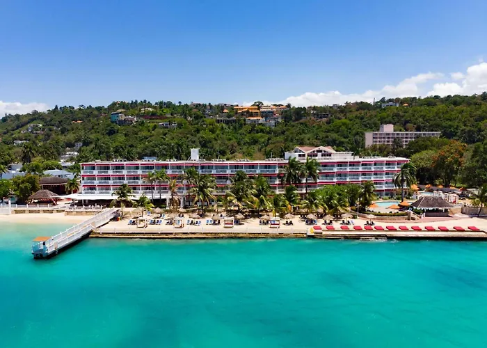 Grand Decameron Montego Beach, A Trademark All-Inclusive Resort
