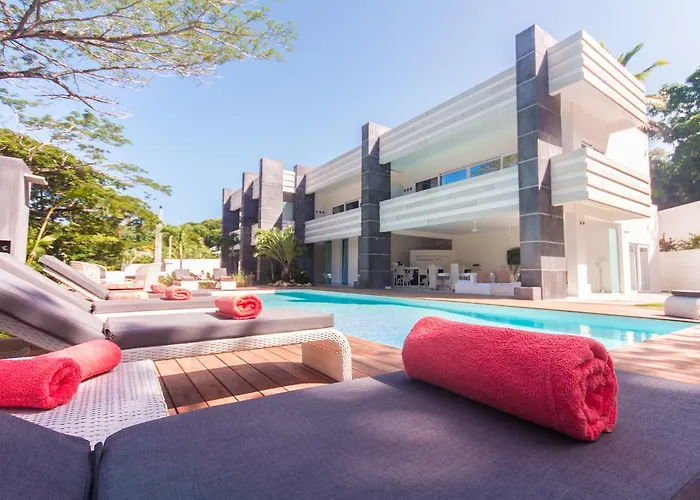 Casa-22 Luxury Boutique Hotel