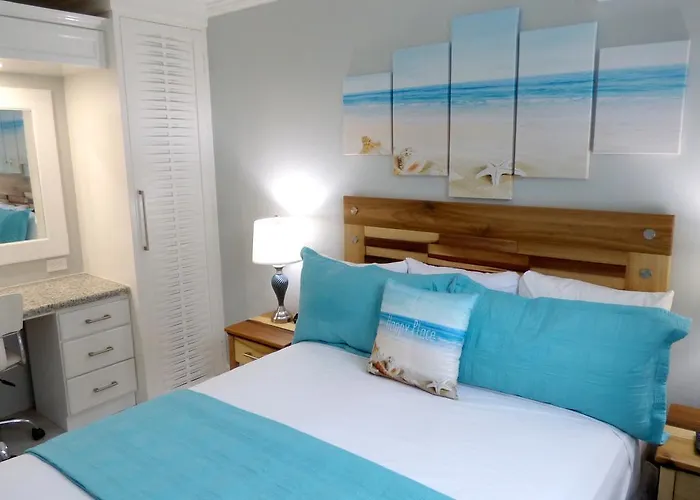 Beach One Bedroom Suite A20