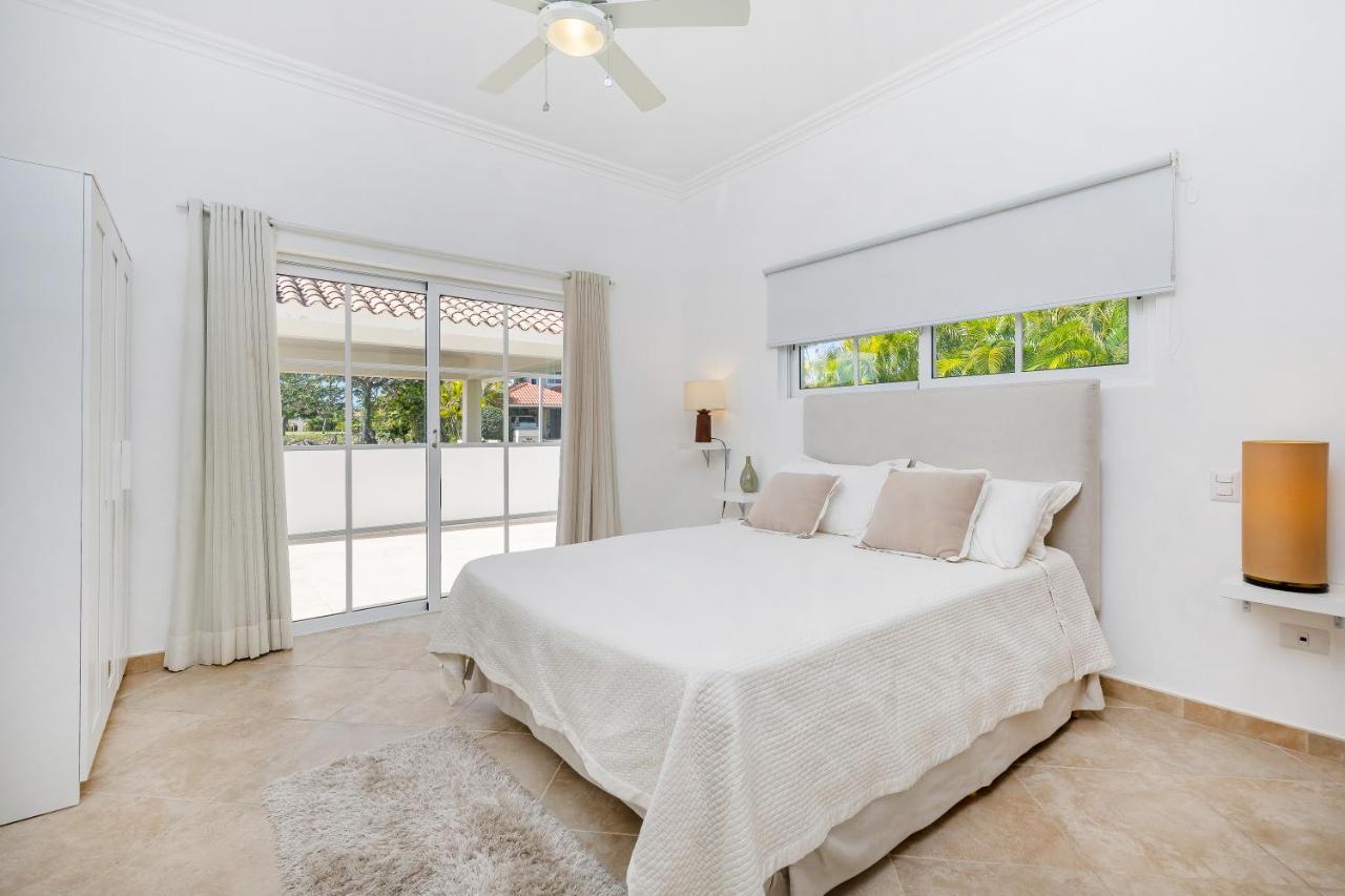 Luxury & Modern With Pool At Cocotal Golf & Country Club Villa Punta Cana