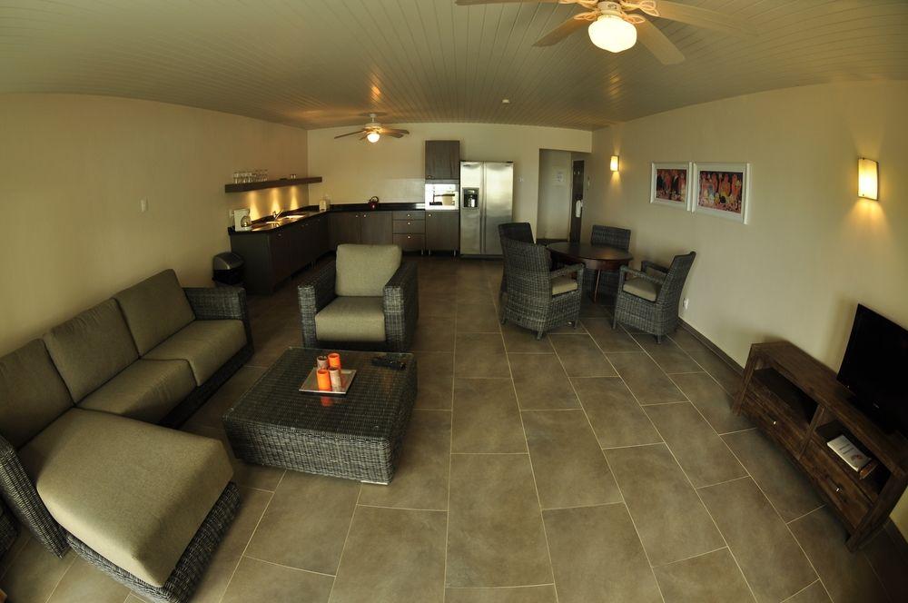 Belmar Oceanfront 4*
