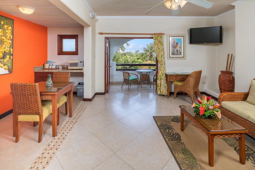 Sugar Cane Club & (adults Only) Resort