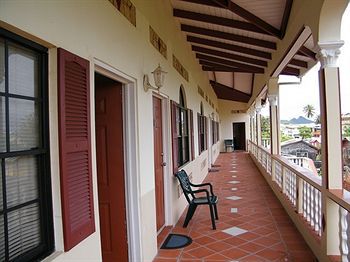Hotel Laurena 2*