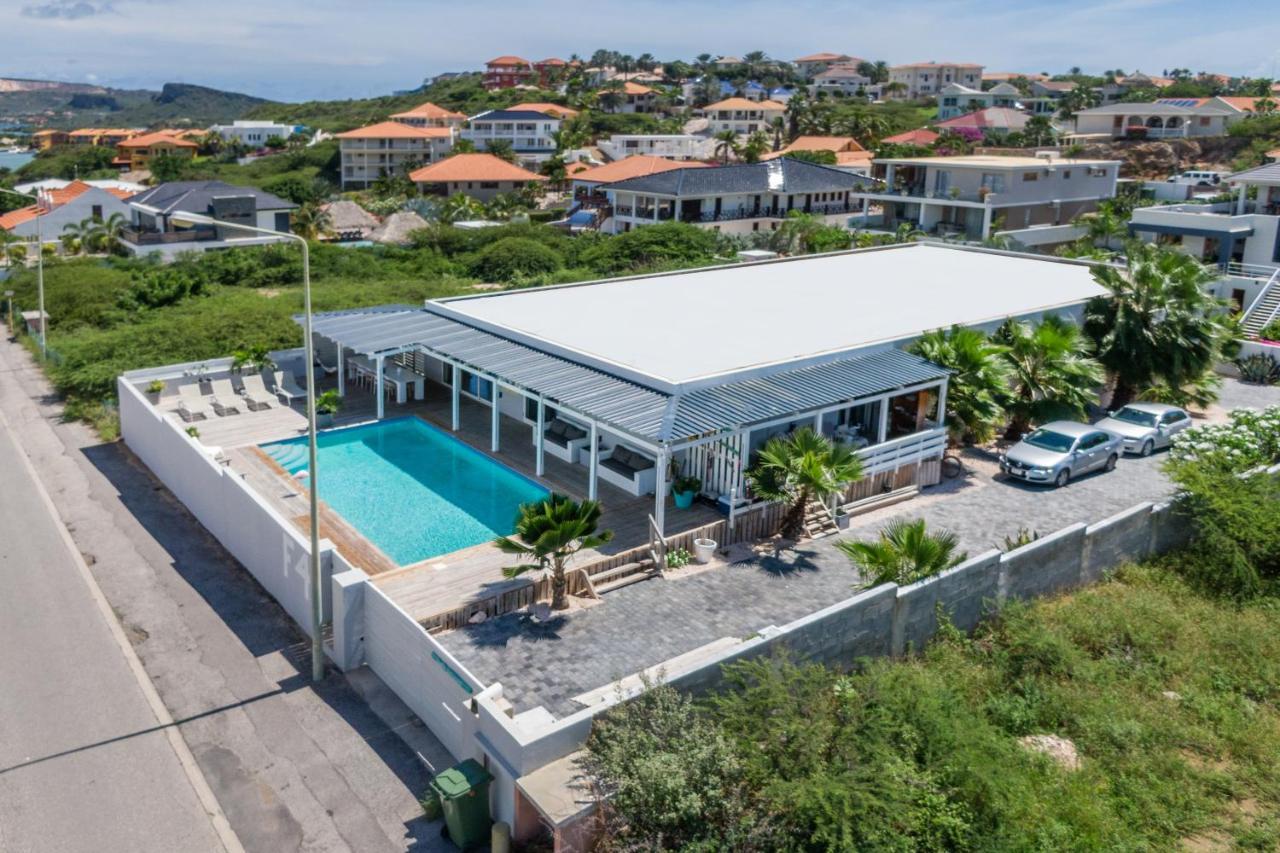 Boutique & Jt Curacao