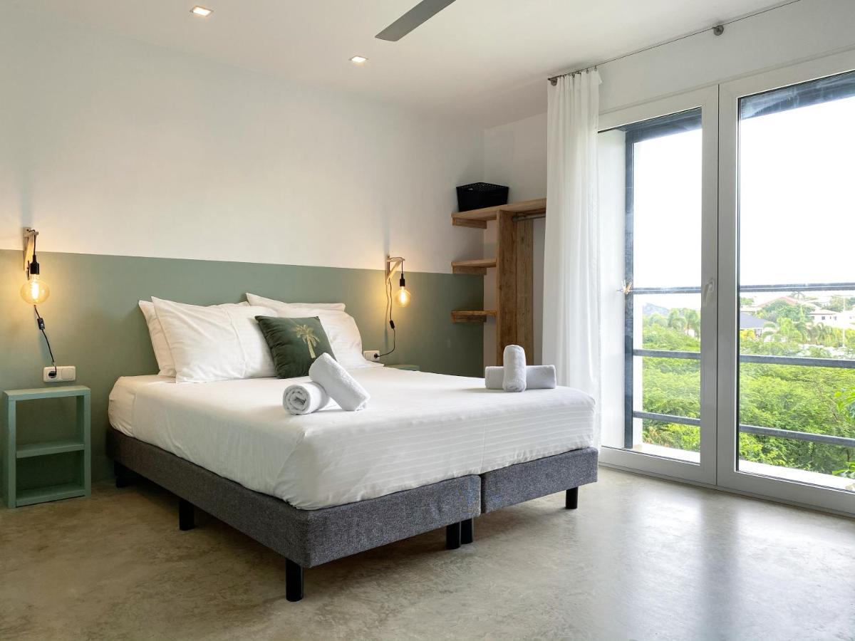 Boutique & Jt Curacao