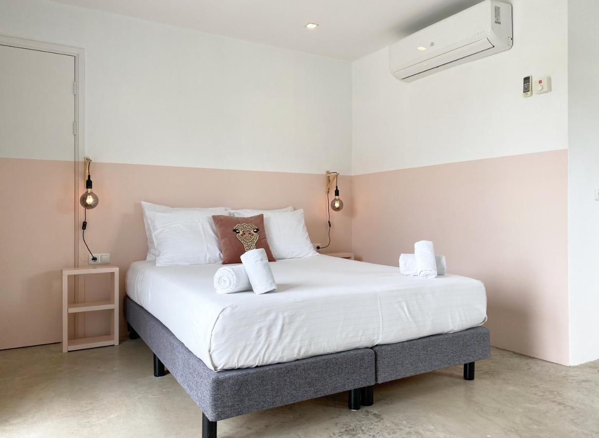Boutique & Jt Curacao Bed & Breakfast