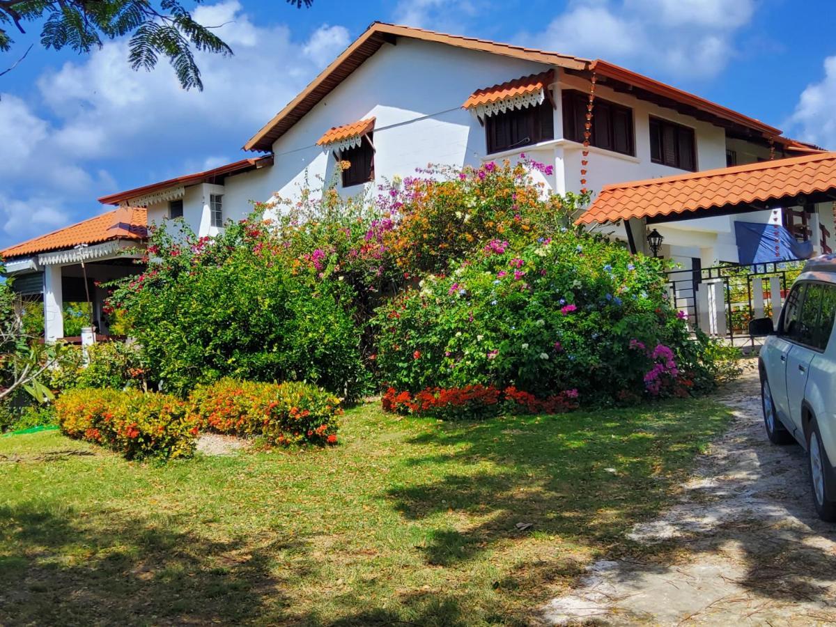 Villa Hillhouse *