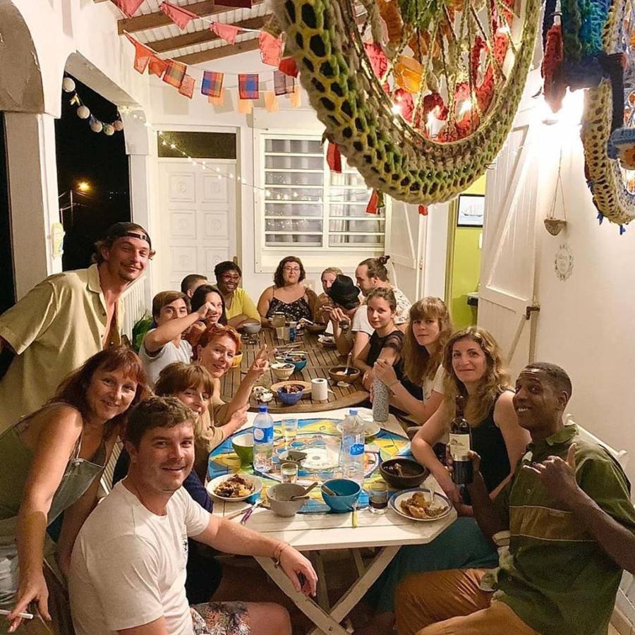 Homestay Happy Hippies House Sainte-Rose