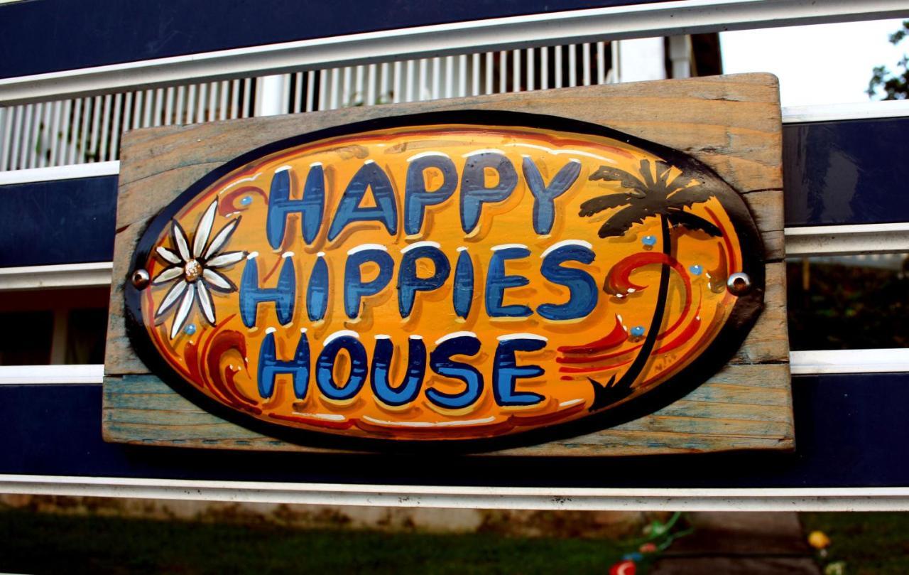 Happy Hippies House Homestay Sainte-Rose
