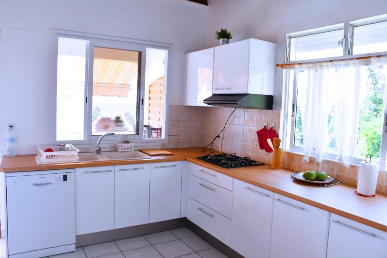 Sunrise Apartment Deshaies