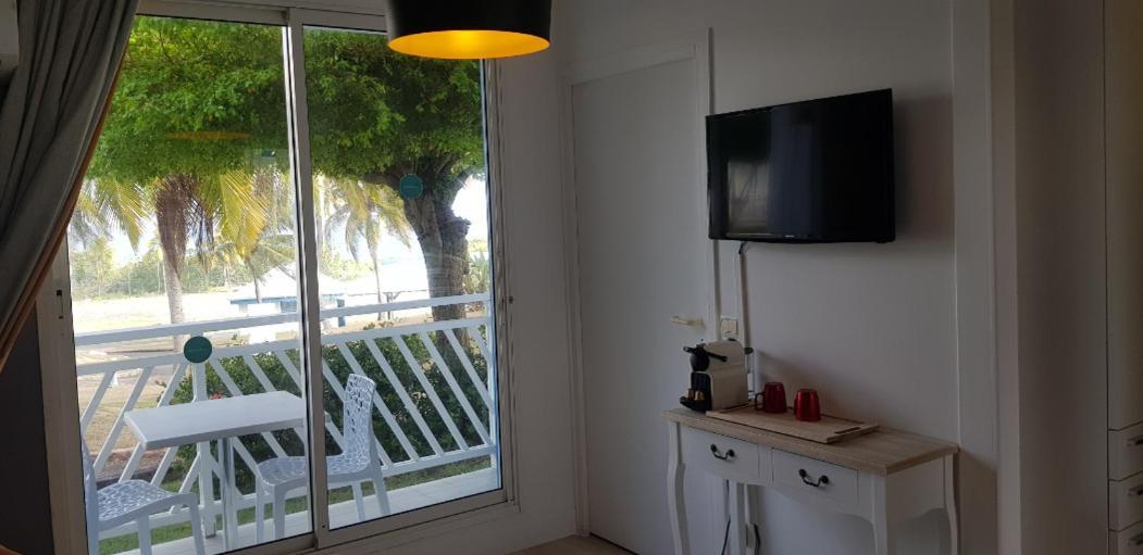 Romantique Et Bel En Bord De La Mer, Piscine Surveillee Et Belle A 50m Apartamento Saint-Francois (Grande-Terre)