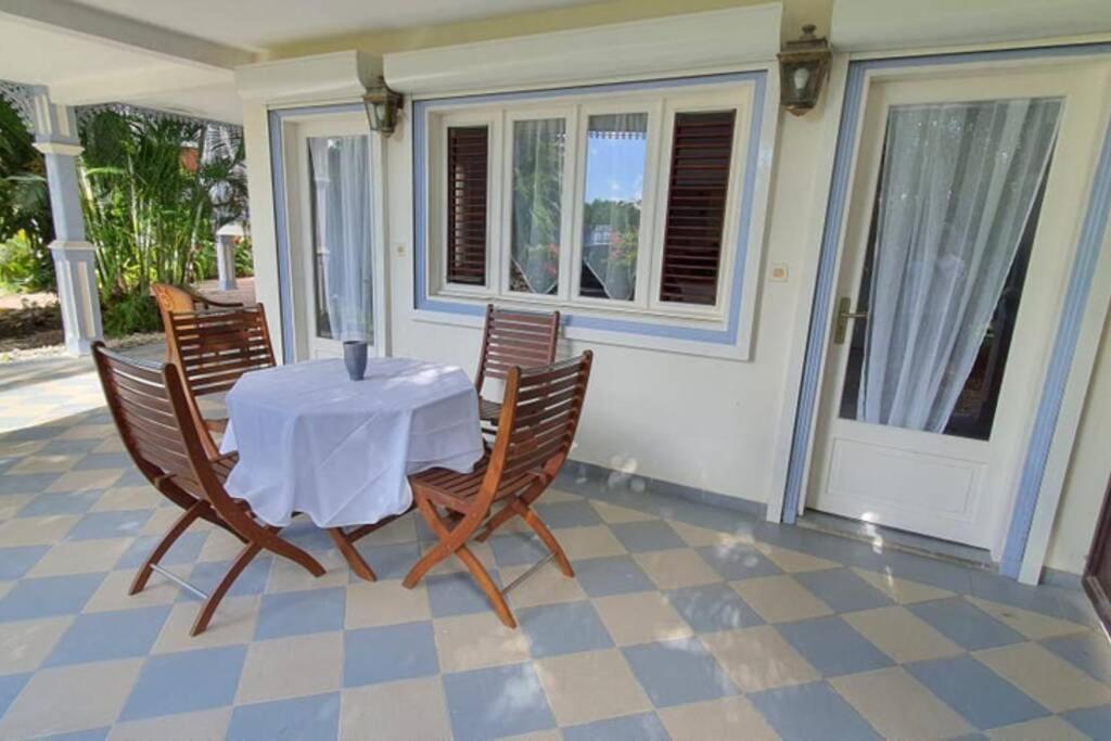 Grand Tropical Idealement Situe, Jardin Et Piscine Apartment