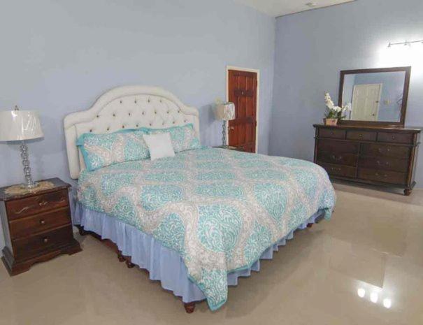 Dela De-rose Jamaica Negril