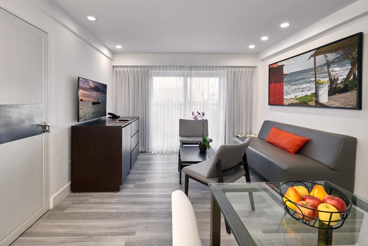 R Hotel 4*