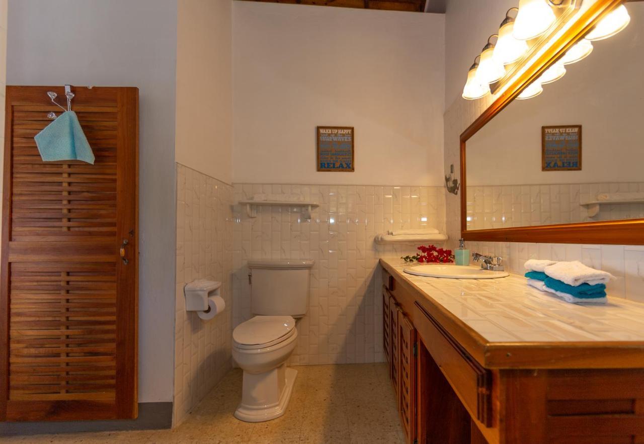 Villa Butterfly Hill Villa & Studio Apartment