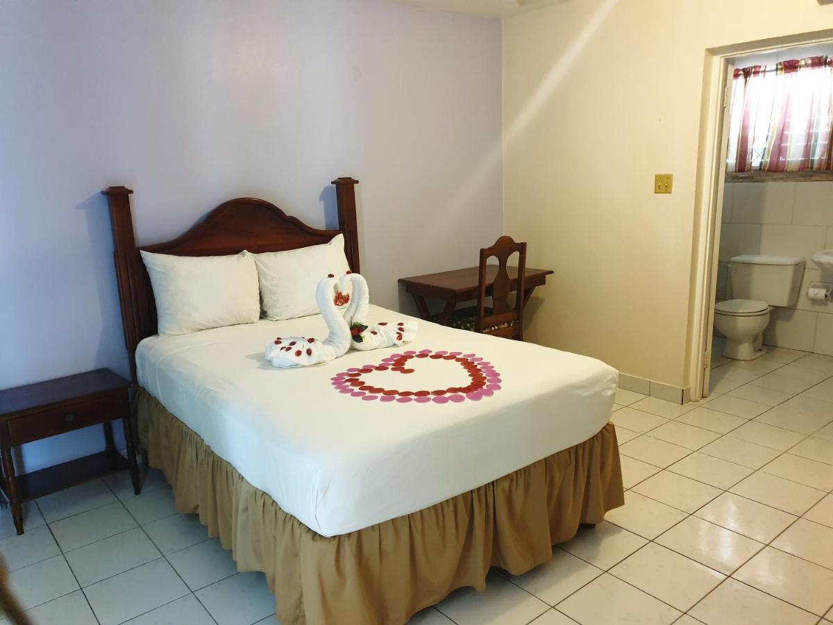 Palm Bay & Restaurant * Montego Bay