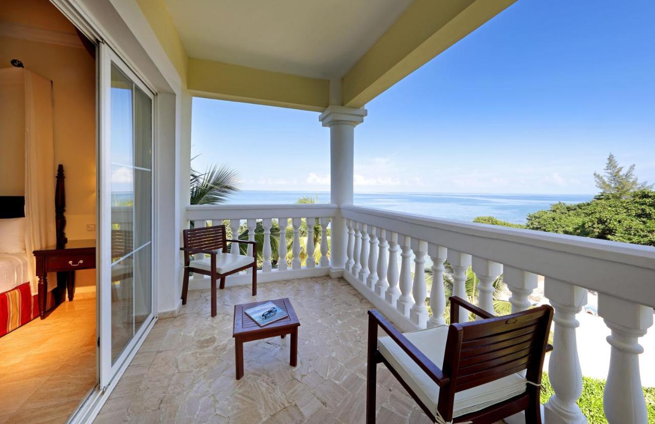 Grand Palladium Lady Hamilton & Spa 5*