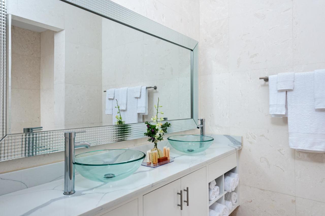 Hotel Zenza Boutique Turtle Cove