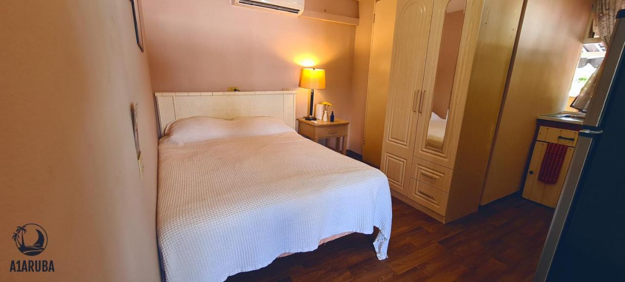 A1 Aruba Aparthotel 2*