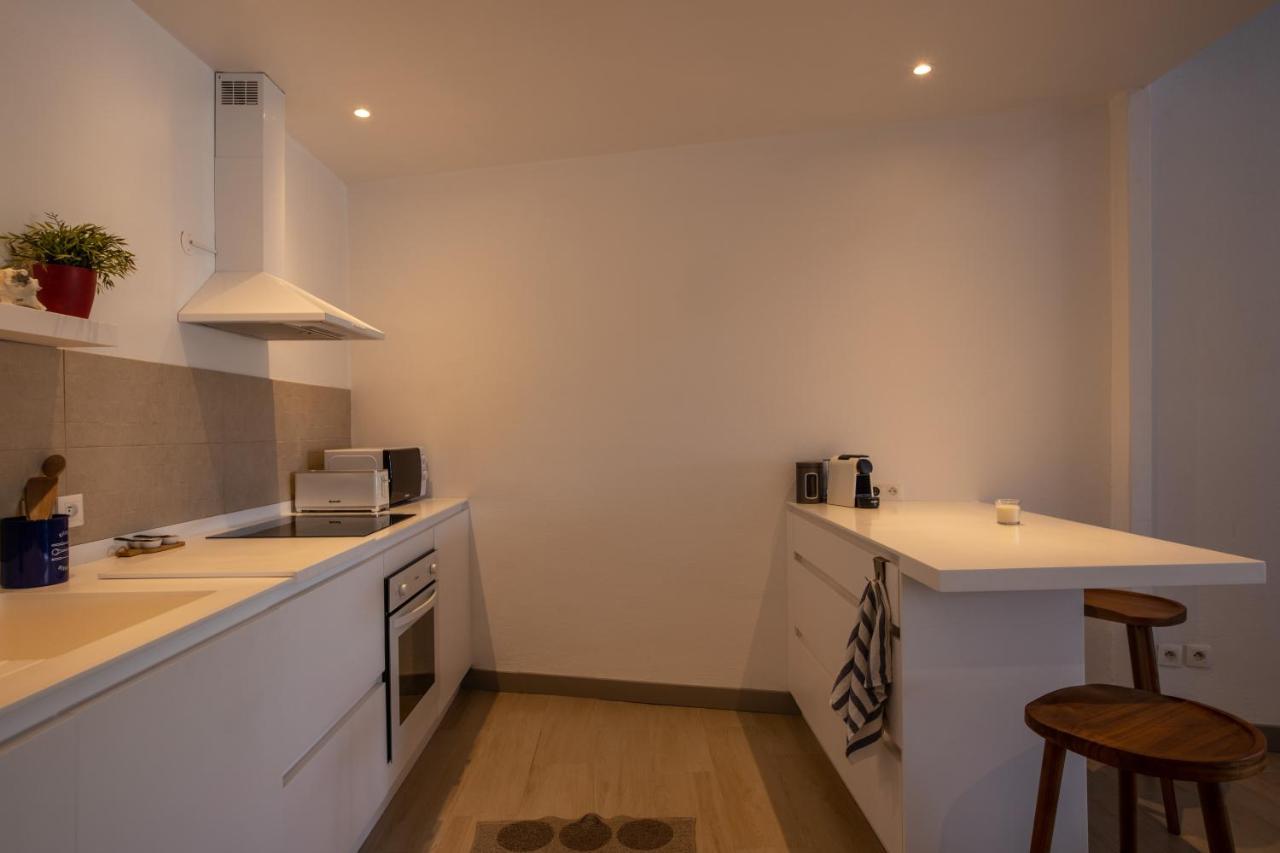 Stunning New With View Of Orient Bay *