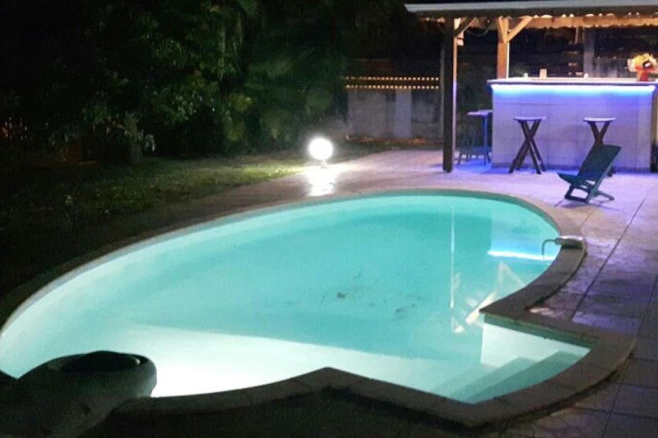 Holiday home Sur Magnifique Plage-le Nid D'amande Sainte-Rose