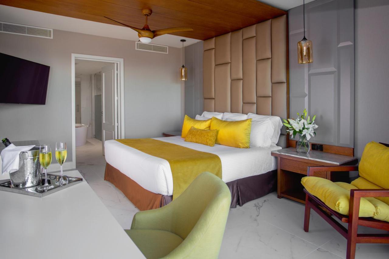 Resort Secrets Royal (adults Only) 5*