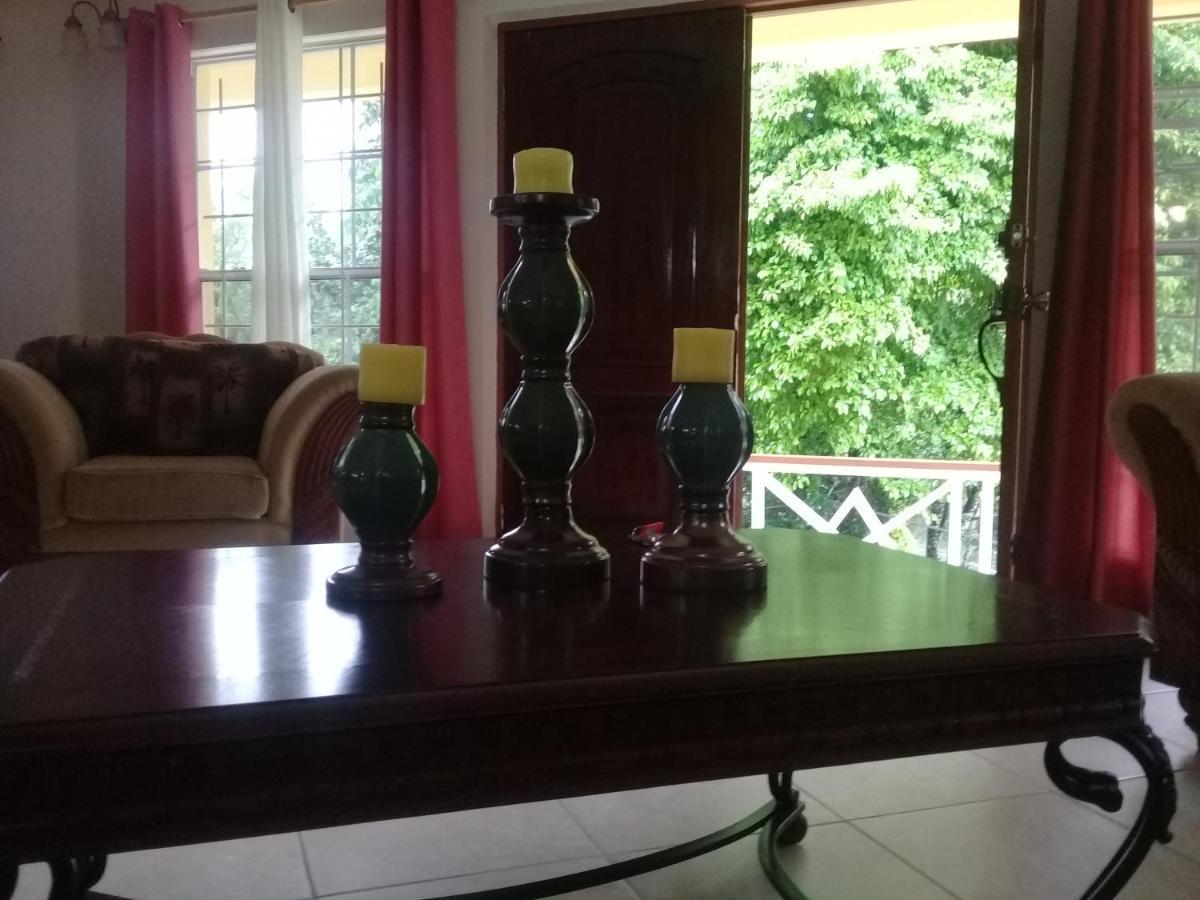 Royal Escape - 1 Guest house Anse La Raye