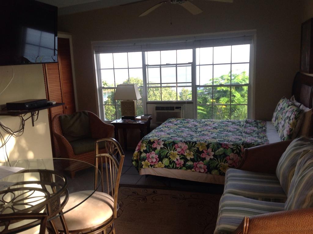 Resort Paradise Cove Ocean Front And