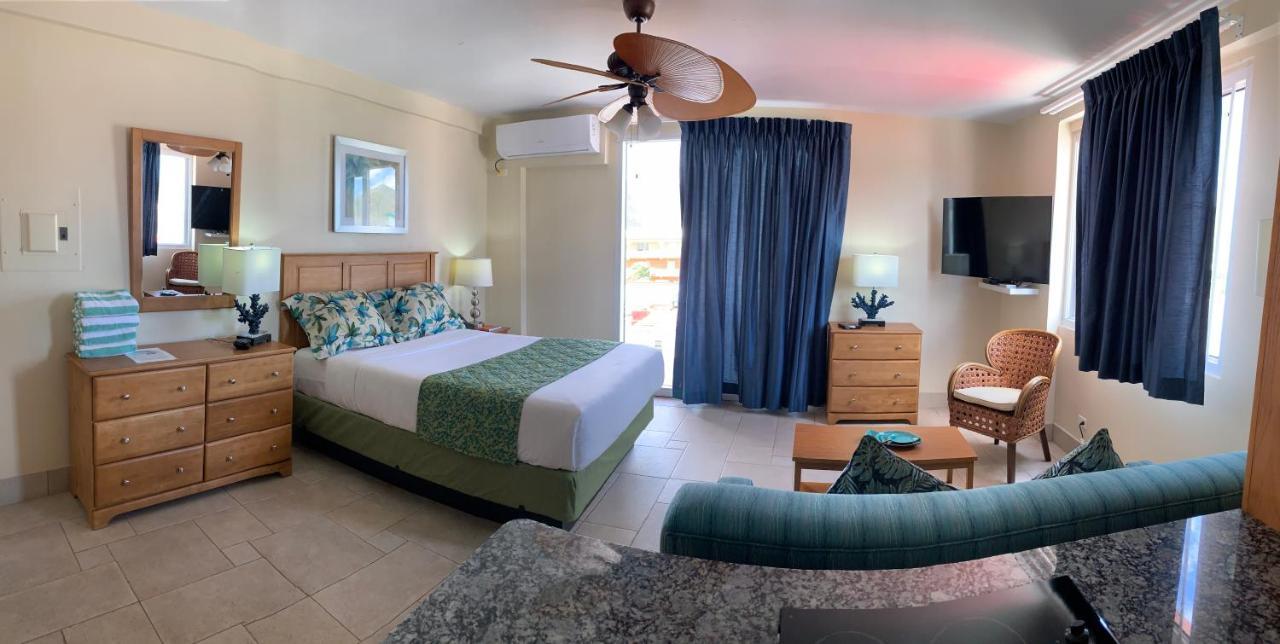 Sea Palace Hotel 3*