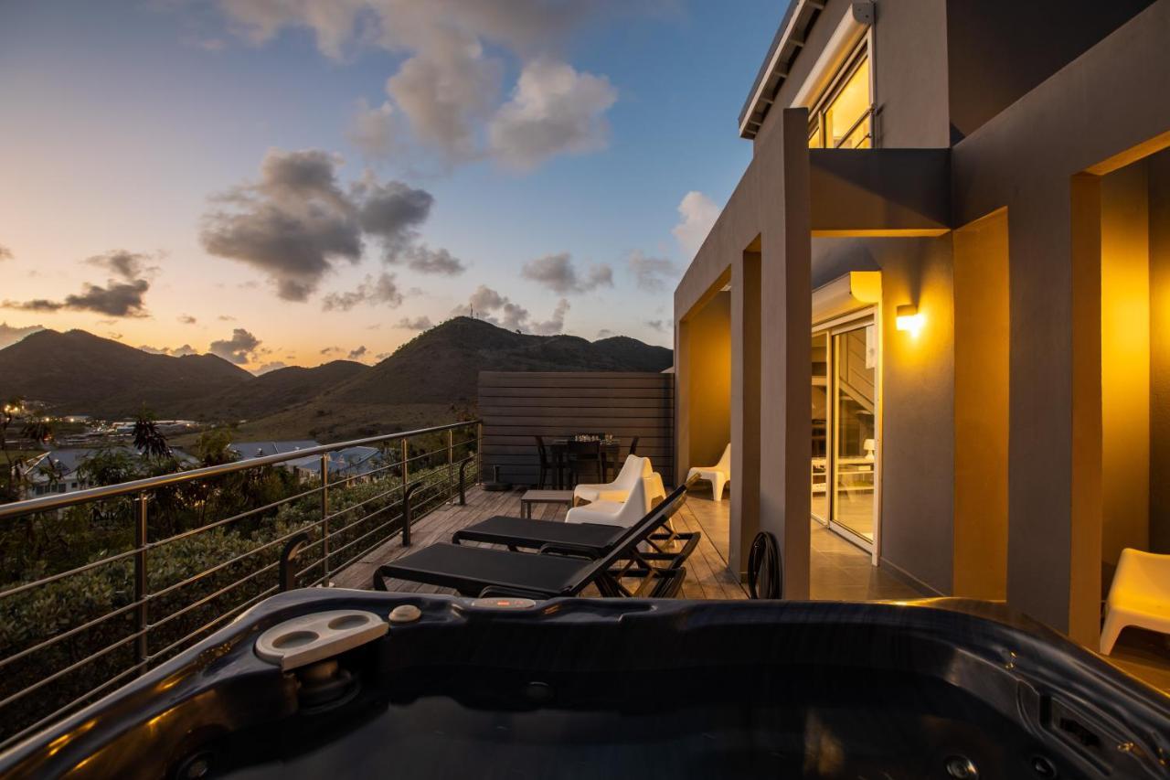 The Rock Apartment