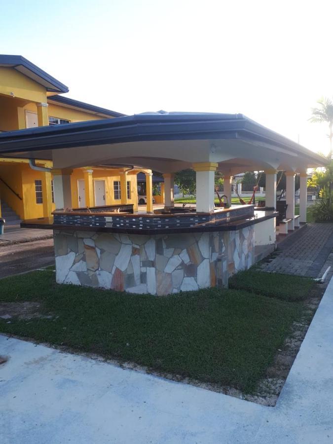 Village Bed & Breakfast 2*