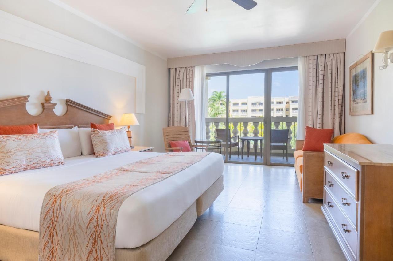 Iberostar Waves Rose Hall 5*