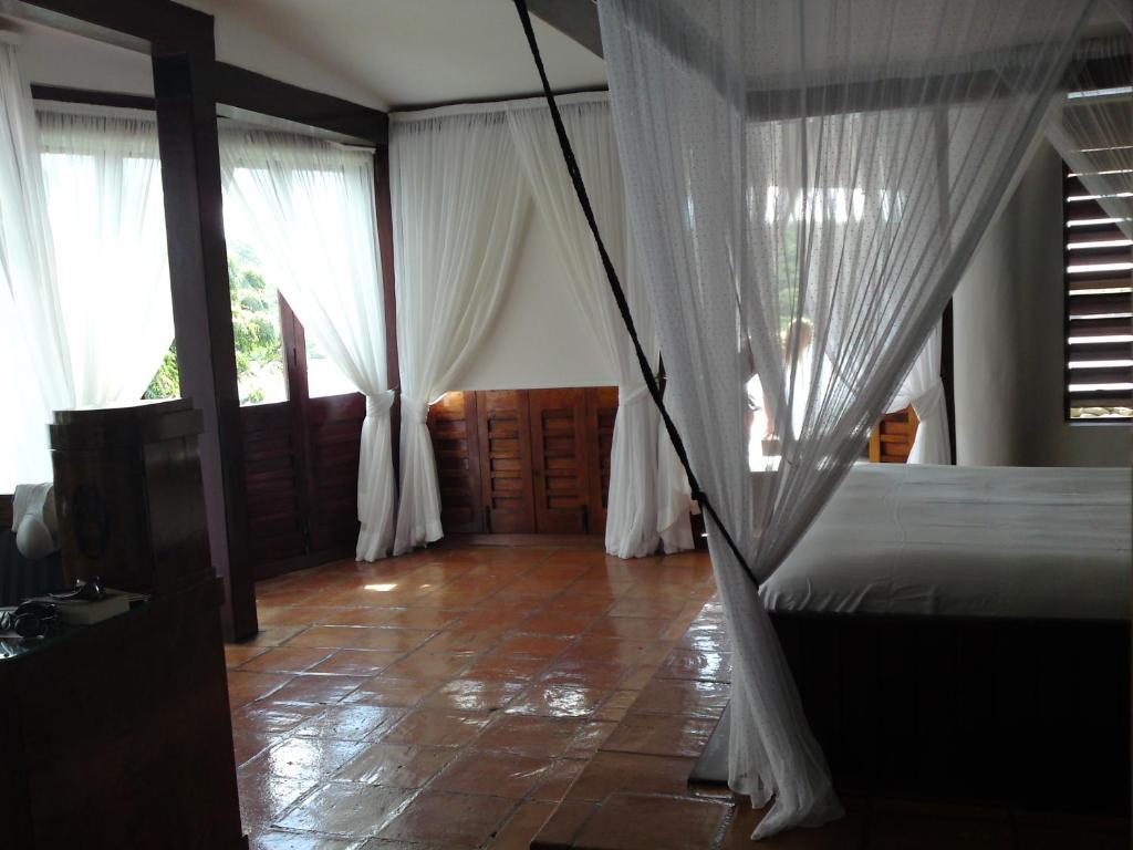 Mount Hartman Bay Estate Hotel
