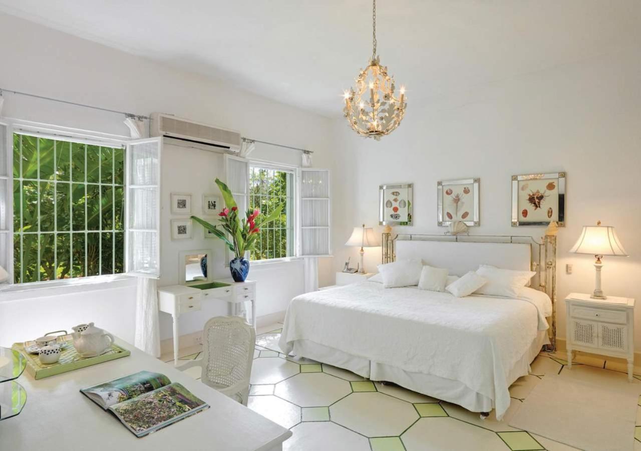 Nelson Gay Villa *