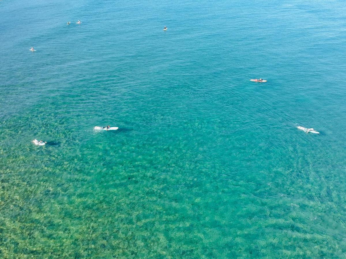 Tres Sirenas