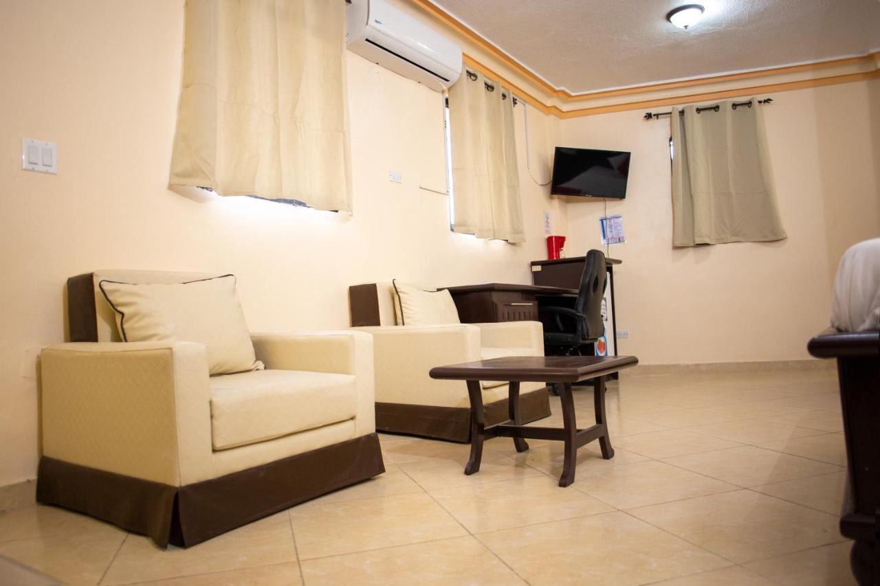 Hotel La Pepiniere 3*