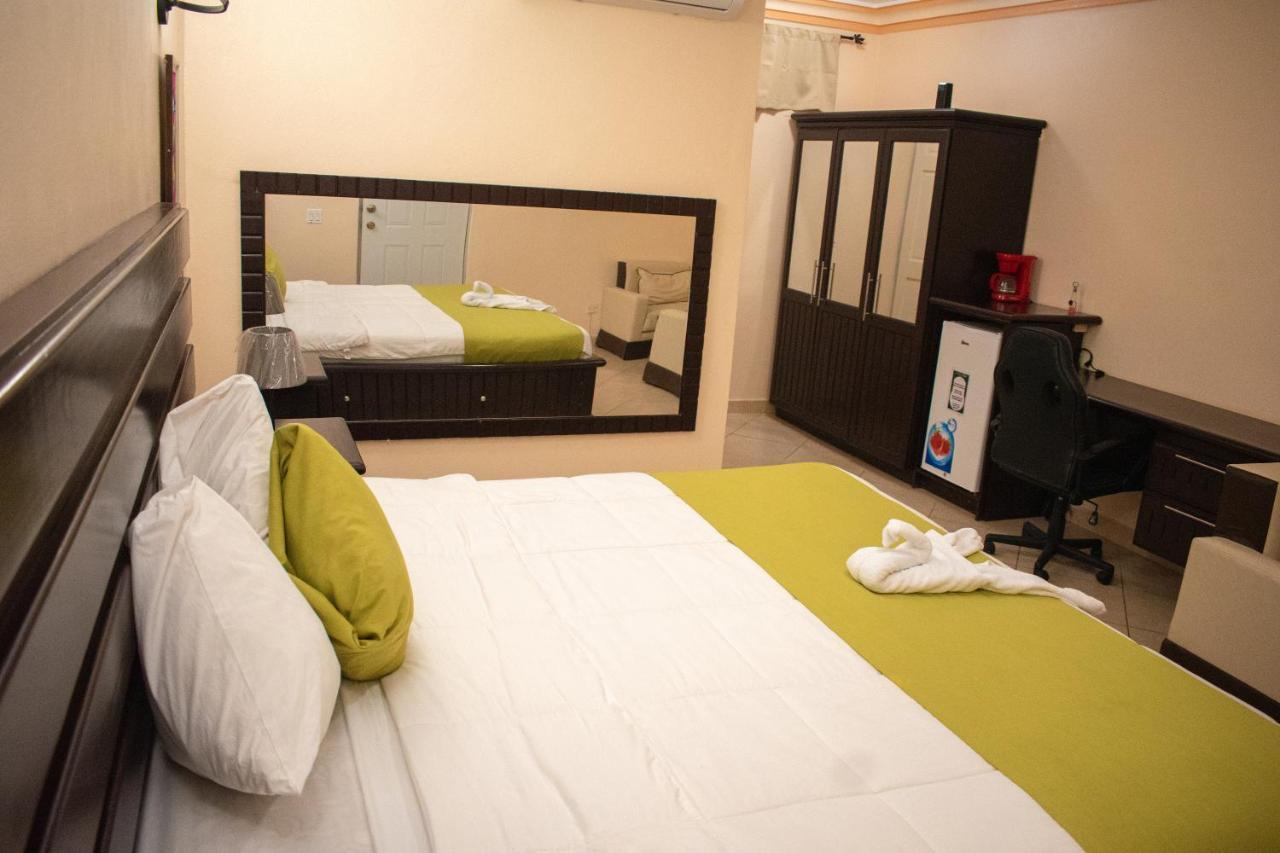 Hotel La Pepiniere 3*