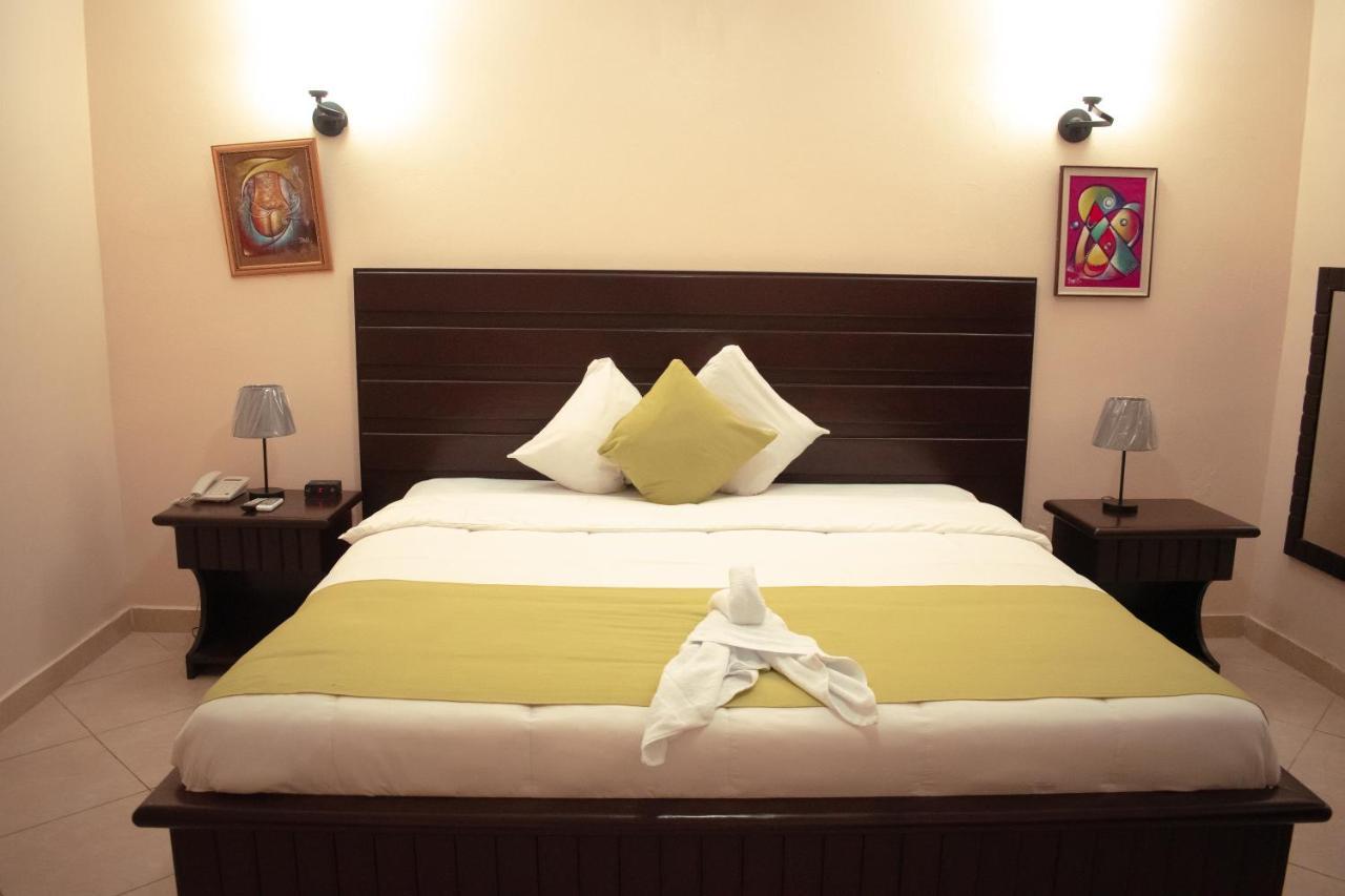 Hotel La Pepiniere 3*