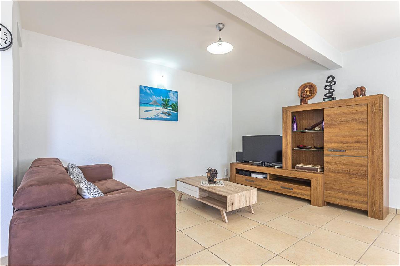 Apartment Chez Gerty Et Jocelyn Le Moule