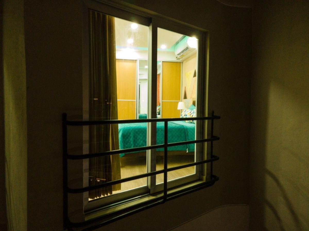 Casa Real Frente A La Zona Colonial * Calero