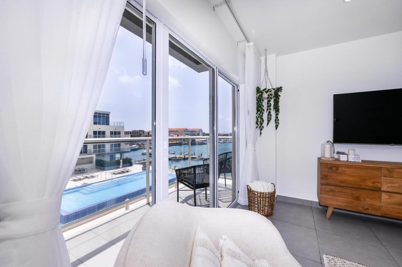 Apartment Stylish Luxury Condo, Location, Ocean View, Pool