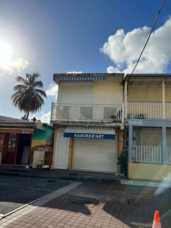 Ti Cabanon. Vue A Deshaies.
